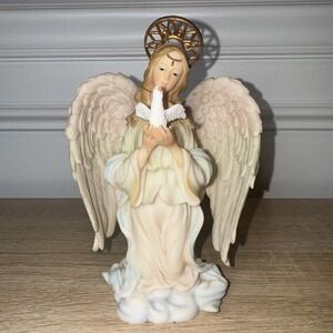 Angel Figurine Serena Embracing Faith Christmas Around‎ the World Hinged Wings